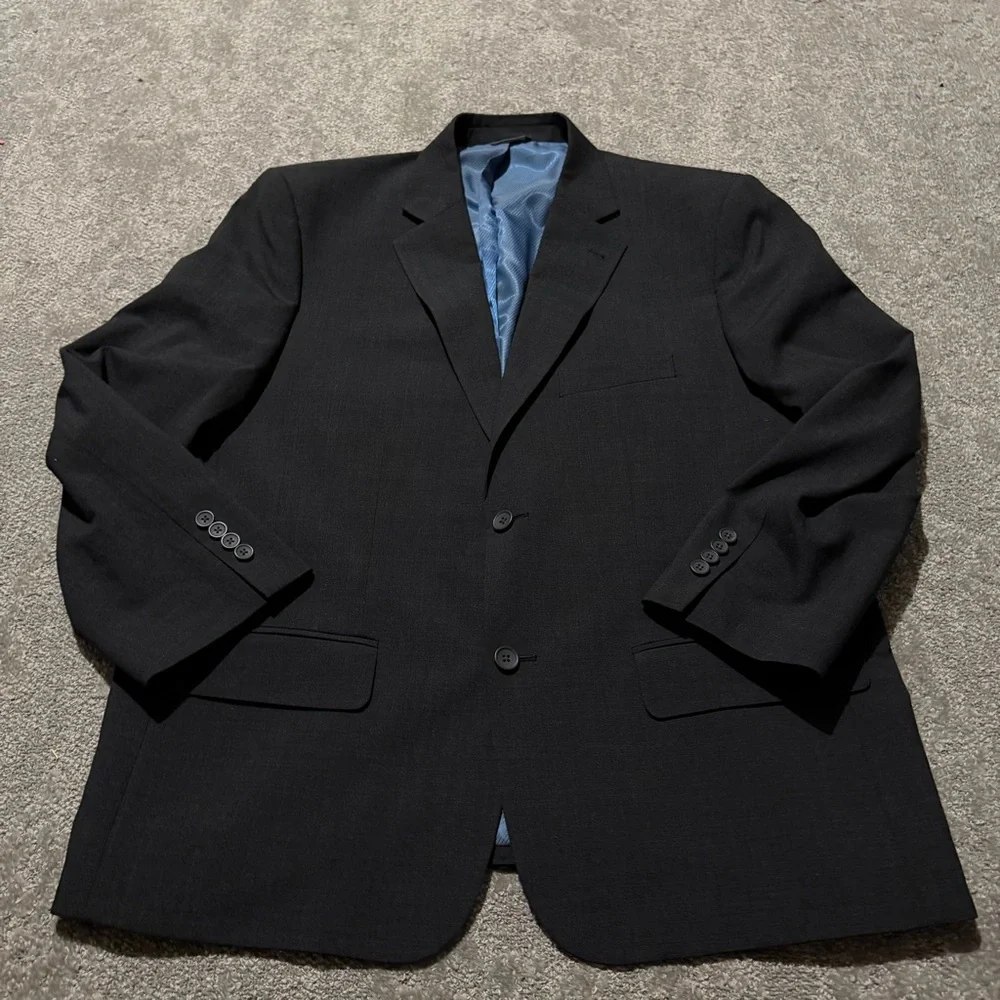 OAK HILL men’s gray suit jacket blazer 46R great condition.